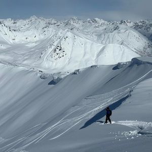 Meet your Posher, Joel